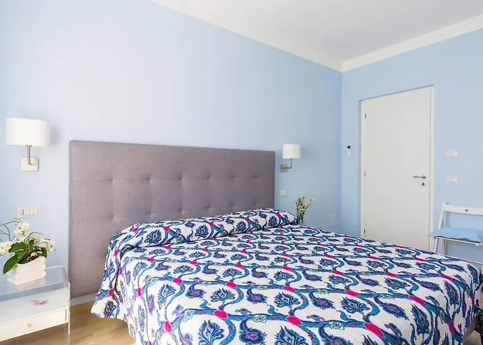 Casa Ela Bed and Breakfast 3*